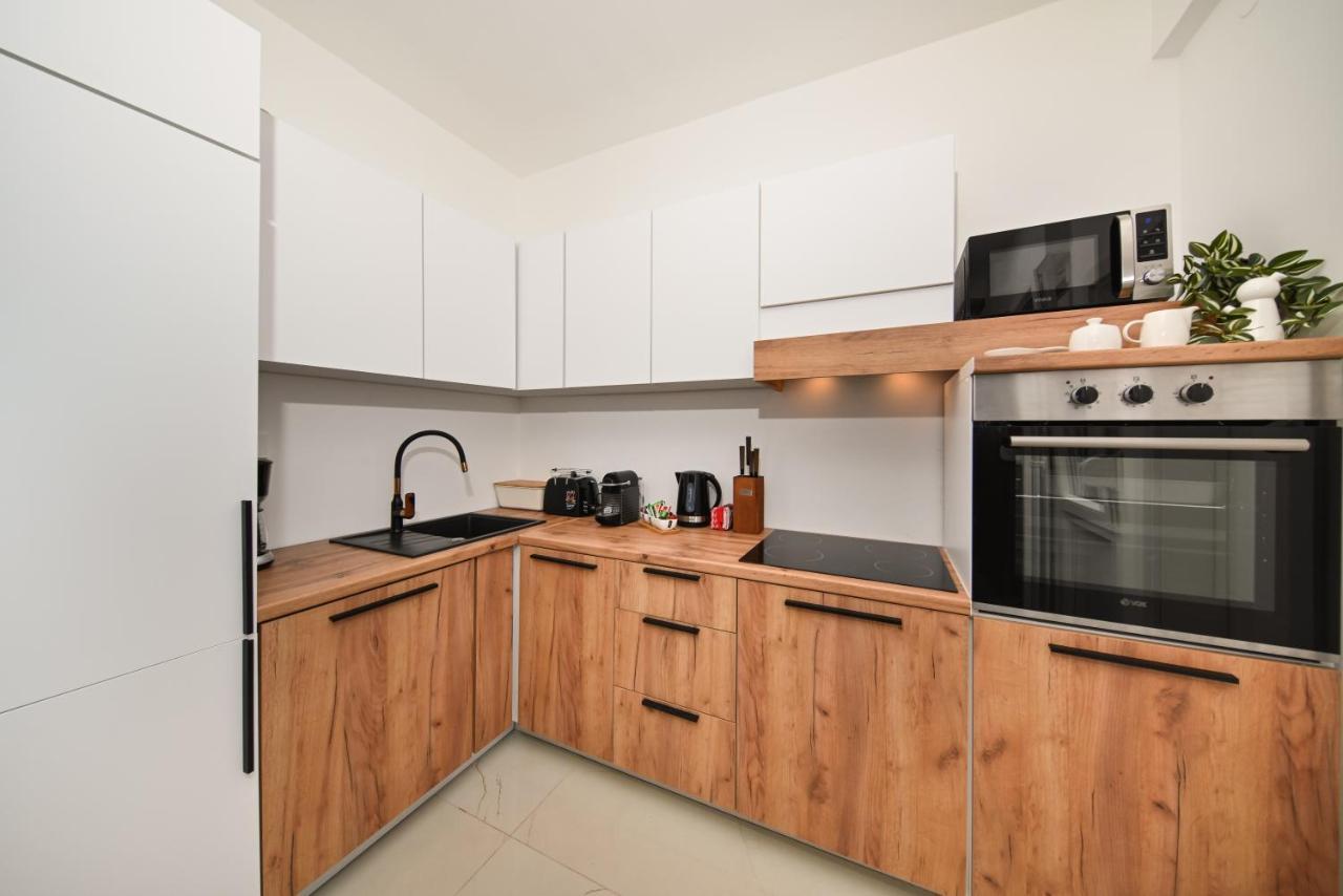 Apartman Nella With Sea Wiew Zadar Bagian luar foto
